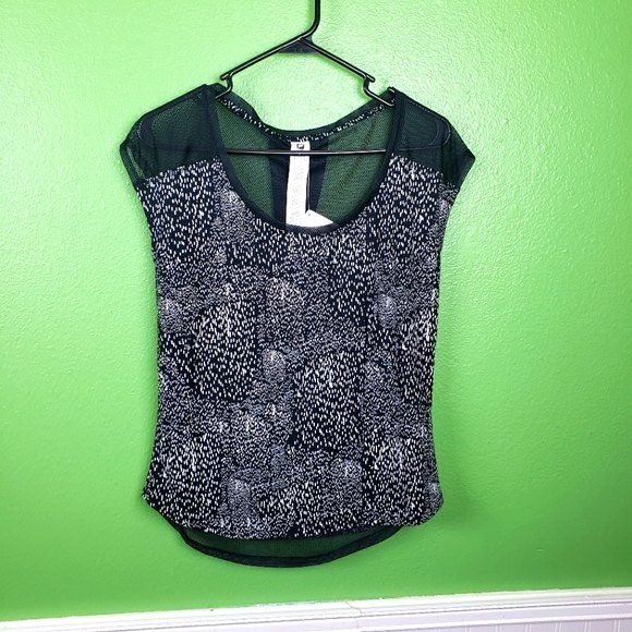 Fabletics Razor Mesh Back Workout Top Size XS - Picture 1 of 8